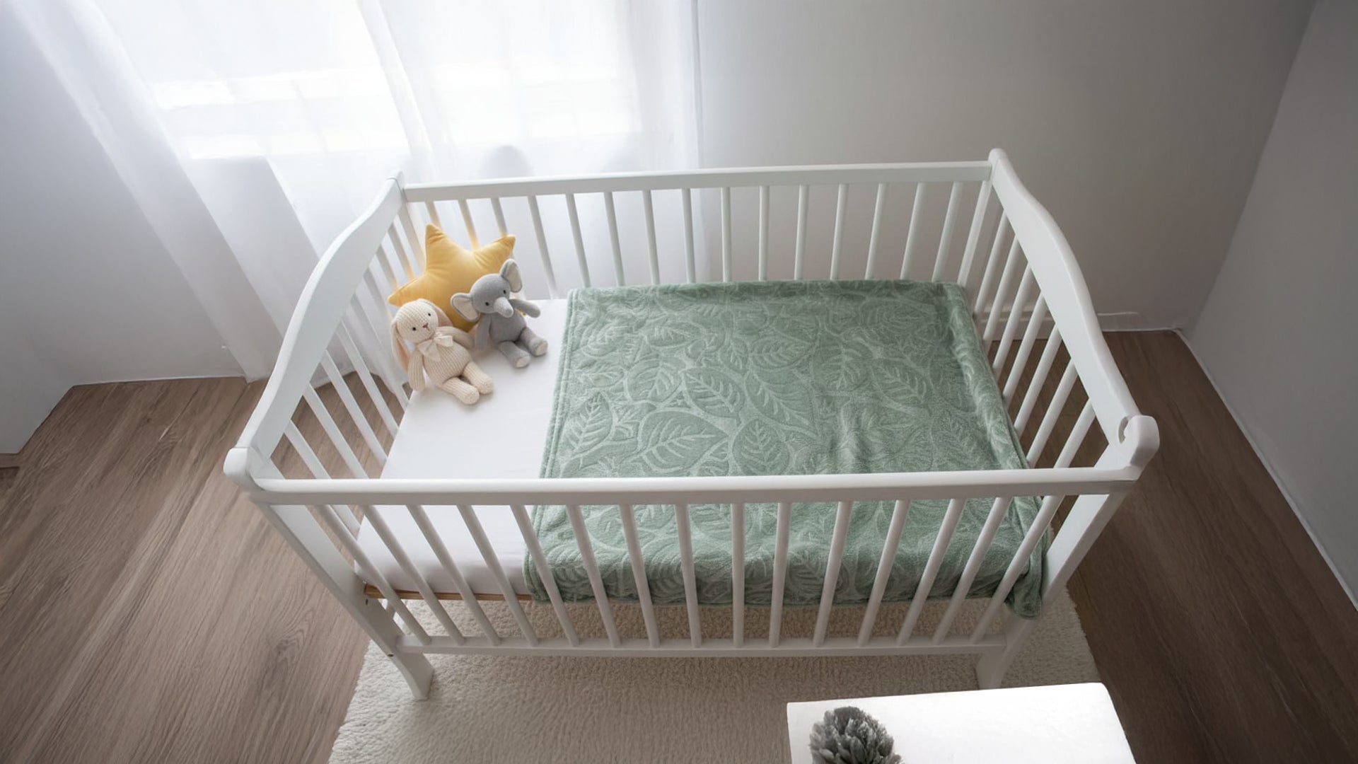 Soft & Comfortable Baby Bed Blanket | Safe Newborn Heating Blanket